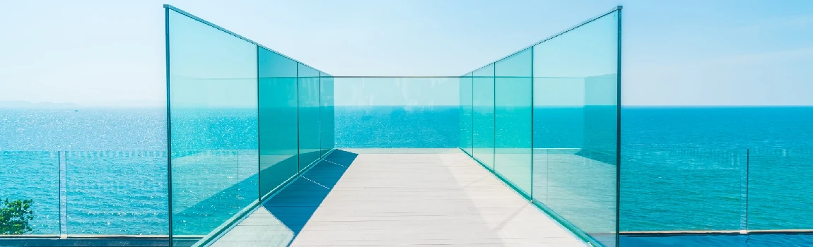 Customized Glass Pool Fence Repair Services in Lawrence Heights
